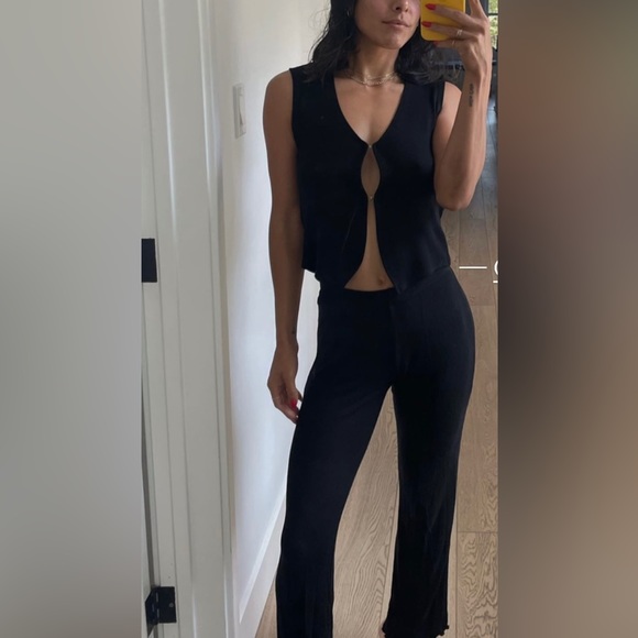 Sweater top/trending open vest with an open front with closures - Picture 3 of 4